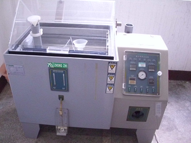 In view of the metal parts, the salt spray test machine